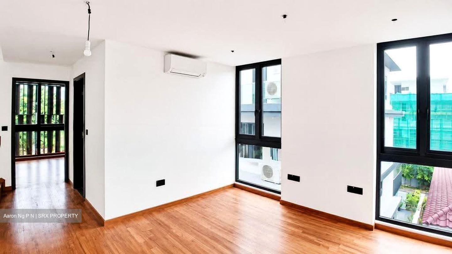 Hillside Drive (D19), Terrace #611405161